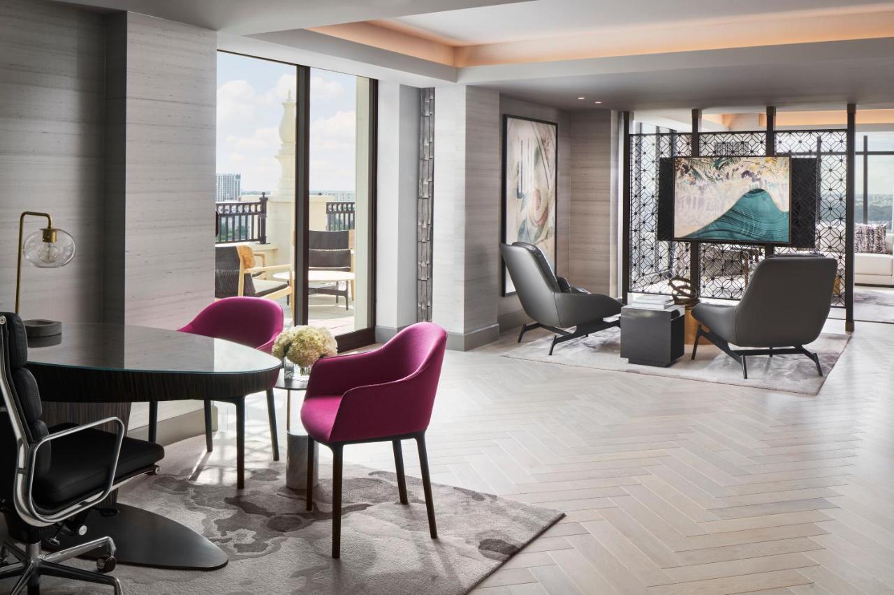 Hotel Loews